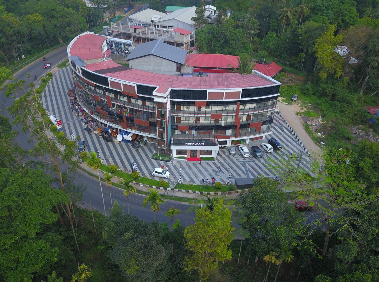 Wayanad Royal Crown Hotel Kalpatta Exterior foto